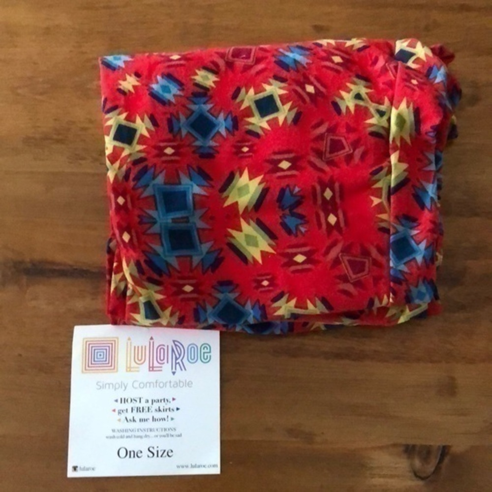 Lularoe One size red blue green geometric design NEW